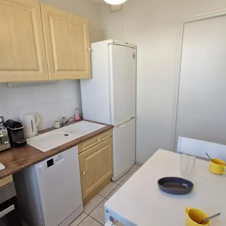 - Avec Emplacement Ideal - Terrasse - Garage Privatif Apartment