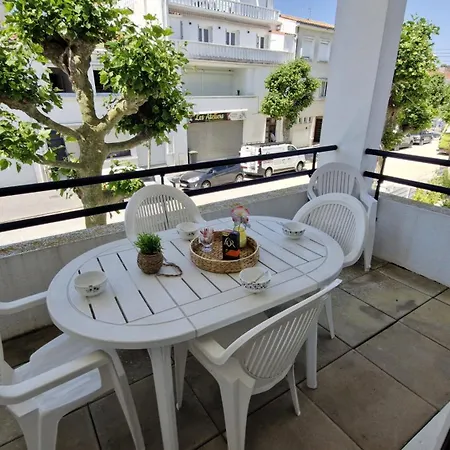 Apartment - Avec Emplacement Ideal - Terrasse - Garage Privatif Royan