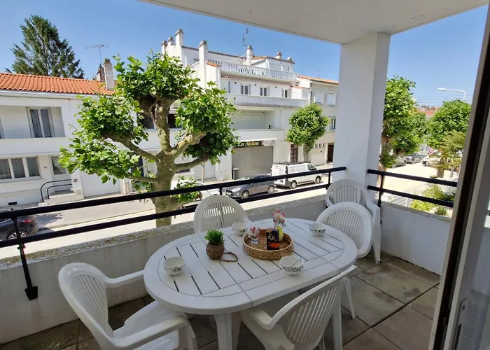 - Avec Emplacement Ideal - Terrasse - Garage Privatif 로양