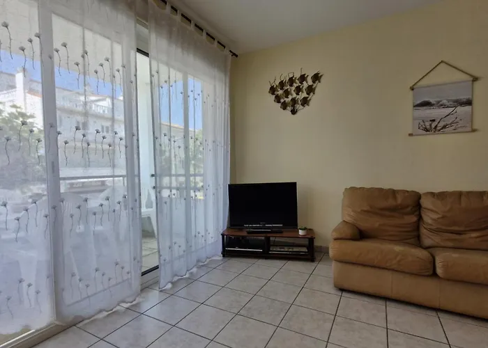 - Avec Emplacement Ideal - Terrasse - Garage Privatif 아파트 로양